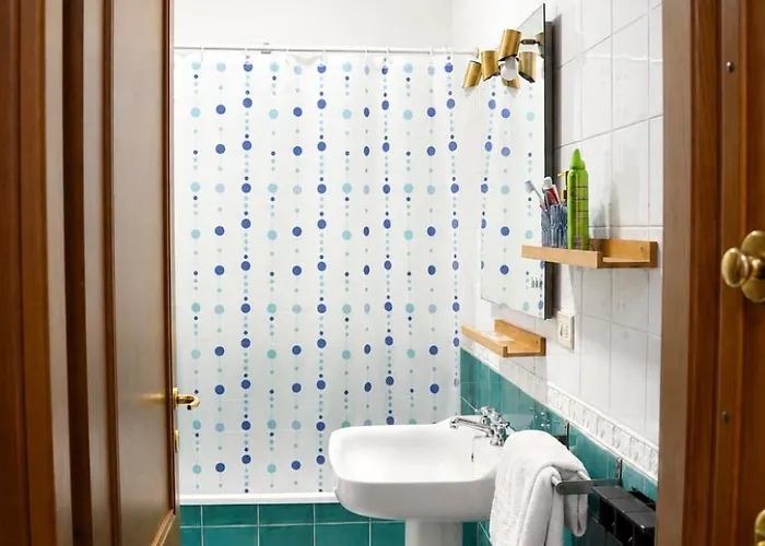Appartamento Bright Flat Near Termini & Colosseum - Parking Included Roma