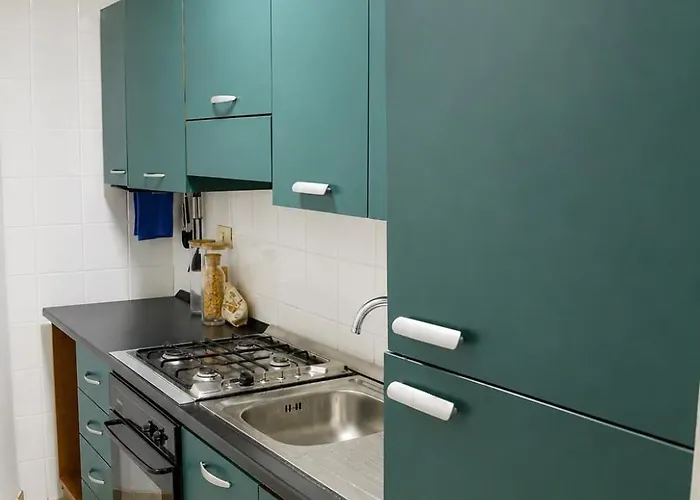 Bright Flat Near Termini & Colosseum - Parking Included Appartamento *