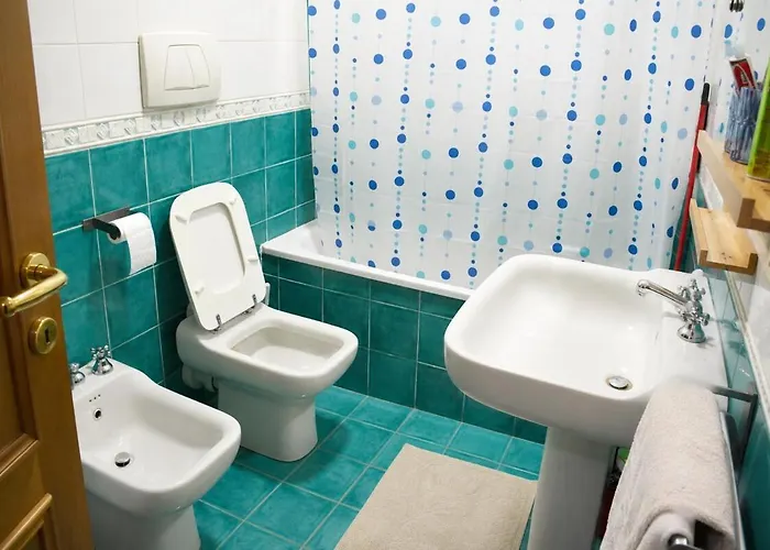 Bright Flat Near Termini & Colosseum - Parking Included Appartamento Roma